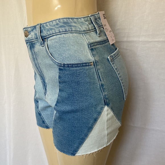 SALE! SO Jeans Juniors Shortie Super High Rise Size 9 Light Blue  Fray Hem NWT - Picture 7 of 7